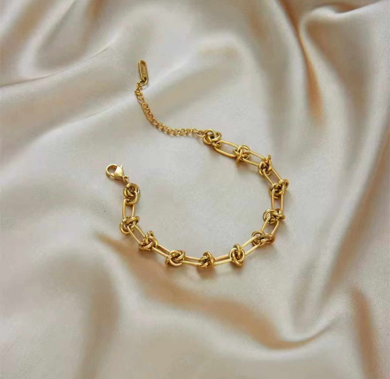Knot Bracelet