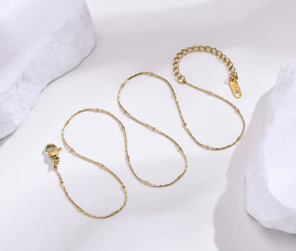 Belle necklace